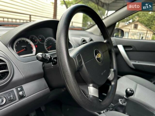 Серый Шевроле Авео, объемом двигателя 1.5 л и пробегом 63 тыс. км за 6700 $, фото 52 на Automoto.ua