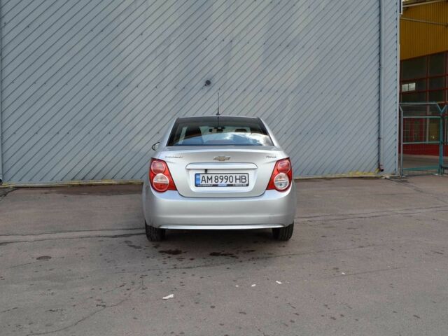 Серый Шевроле Авео, объемом двигателя 1.4 л и пробегом 169 тыс. км за 5900 $, фото 2 на Automoto.ua