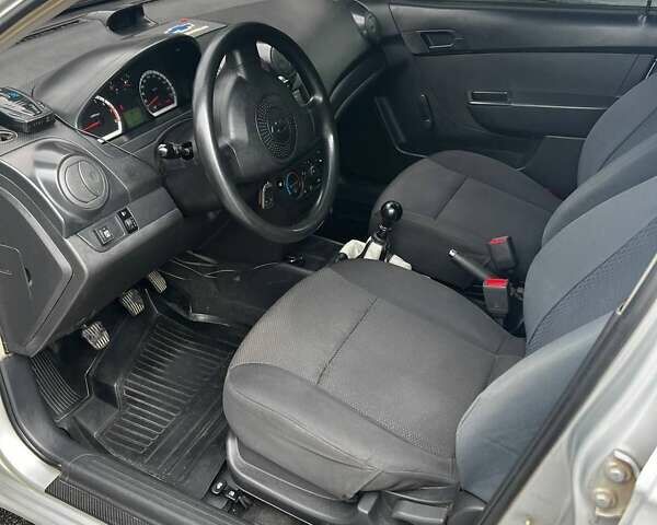 Серый Шевроле Авео, объемом двигателя 1.5 л и пробегом 292 тыс. км за 3450 $, фото 18 на Automoto.ua