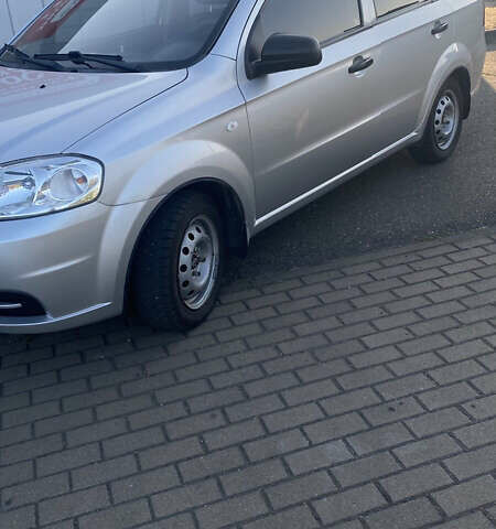 Сірий Шевроле Авео, об'ємом двигуна 1.6 л та пробігом 70 тис. км за 4500 $, фото 7 на Automoto.ua