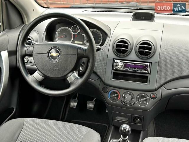 Серый Шевроле Авео, объемом двигателя 1.5 л и пробегом 63 тыс. км за 6700 $, фото 48 на Automoto.ua