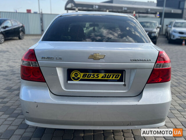 Серый Шевроле Авео, объемом двигателя 1.5 л и пробегом 295 тыс. км за 4600 $, фото 5 на Automoto.ua