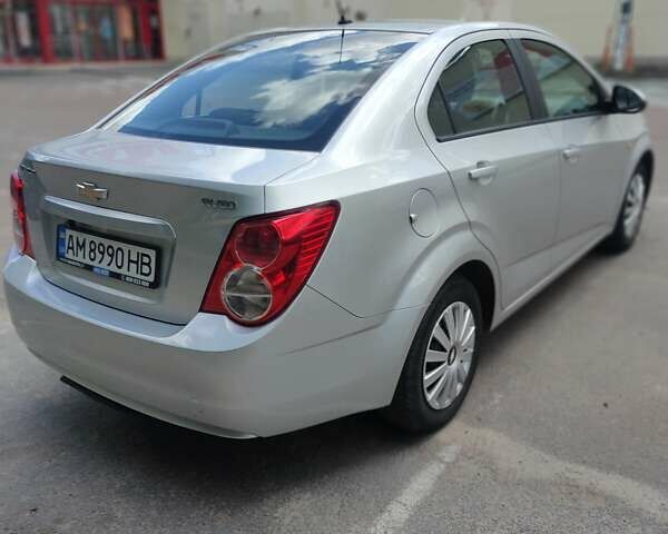 Серый Шевроле Авео, объемом двигателя 1.4 л и пробегом 168 тыс. км за 5900 $, фото 2 на Automoto.ua