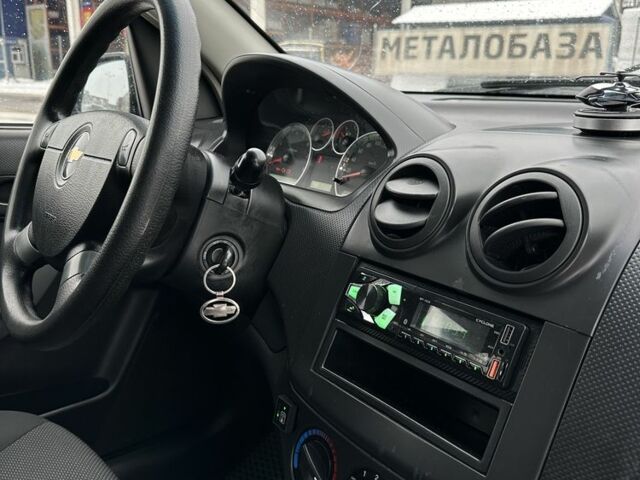 Сірий Шевроле Авео, об'ємом двигуна 1.5 л та пробігом 183 тис. км за 4799 $, фото 17 на Automoto.ua