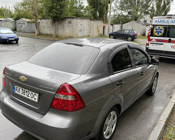 Сірий Шевроле Авео, об'ємом двигуна 1.5 л та пробігом 169 тис. км за 4900 $, фото 1 на Automoto.ua