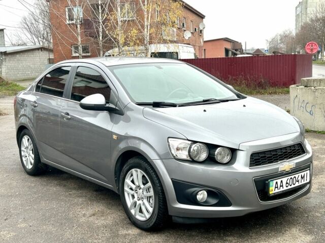 Сірий Шевроле Авео, об'ємом двигуна 1.6 л та пробігом 42 тис. км за 7900 $, фото 2 на Automoto.ua