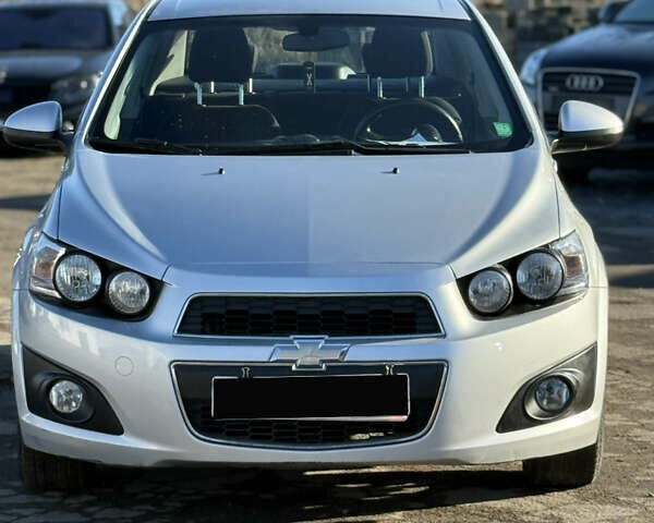 Сірий Шевроле Авео, об'ємом двигуна 1.3 л та пробігом 209 тис. км за 3999 $, фото 3 на Automoto.ua