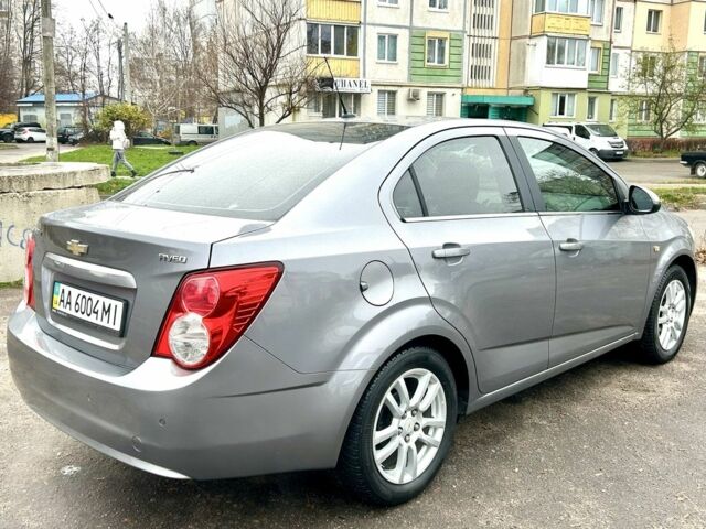Сірий Шевроле Авео, об'ємом двигуна 1.6 л та пробігом 42 тис. км за 7900 $, фото 4 на Automoto.ua
