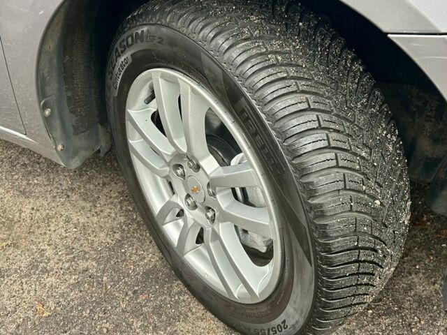 Сірий Шевроле Авео, об'ємом двигуна 1.6 л та пробігом 42 тис. км за 7900 $, фото 10 на Automoto.ua