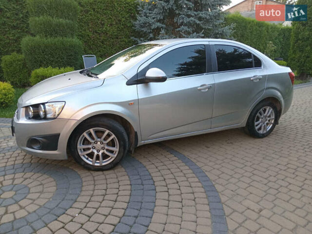 Серый Шевроле Авео, объемом двигателя 1.6 л и пробегом 84 тыс. км за 5000 $, фото 6 на Automoto.ua