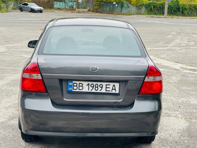 Серый Шевроле Авео, объемом двигателя 1.5 л и пробегом 299 тыс. км за 3200 $, фото 8 на Automoto.ua