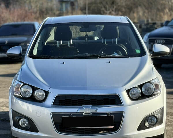 Сірий Шевроле Авео, об'ємом двигуна 1.3 л та пробігом 209 тис. км за 3999 $, фото 4 на Automoto.ua