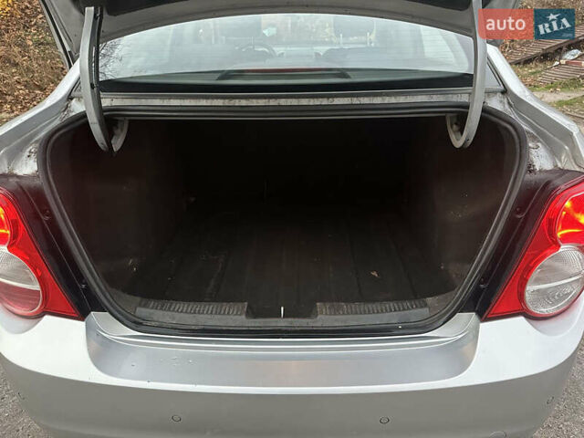 Серый Шевроле Авео, объемом двигателя 1.6 л и пробегом 79 тыс. км за 4650 $, фото 13 на Automoto.ua
