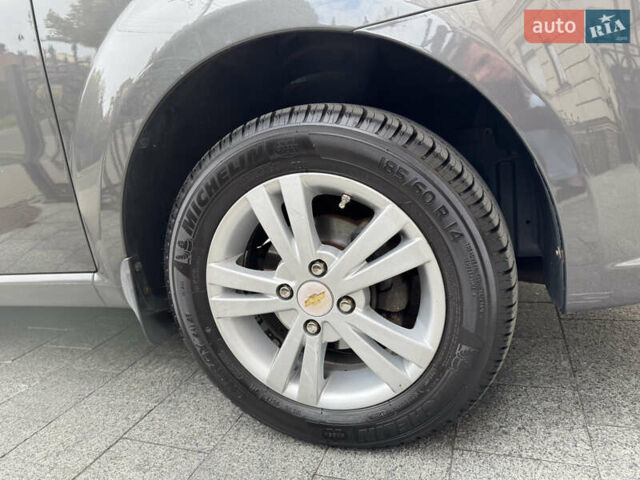 Серый Шевроле Авео, объемом двигателя 1.5 л и пробегом 63 тыс. км за 5500 $, фото 24 на Automoto.ua