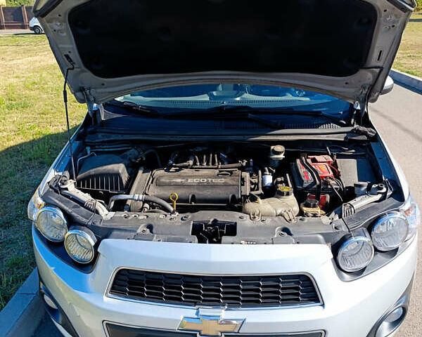 Серый Шевроле Авео, объемом двигателя 1.6 л и пробегом 143 тыс. км за 7000 $, фото 12 на Automoto.ua