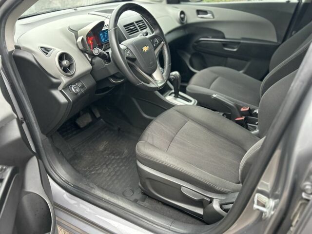 Сірий Шевроле Авео, об'ємом двигуна 1.6 л та пробігом 42 тис. км за 7900 $, фото 15 на Automoto.ua