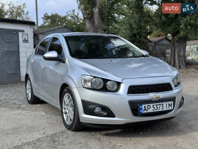 Серый Шевроле Авео, объемом двигателя 1.6 л и пробегом 235 тыс. км за 6600 $, фото 1 на Automoto.ua