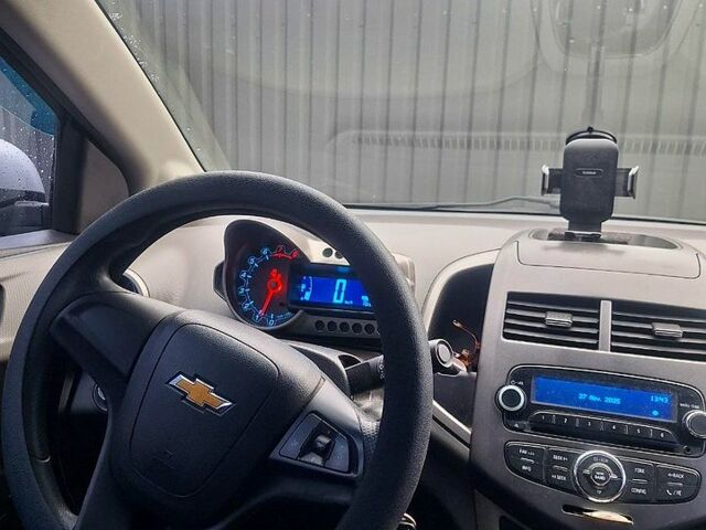 Серый Шевроле Авео, объемом двигателя 1.6 л и пробегом 161 тыс. км за 6500 $, фото 2 на Automoto.ua