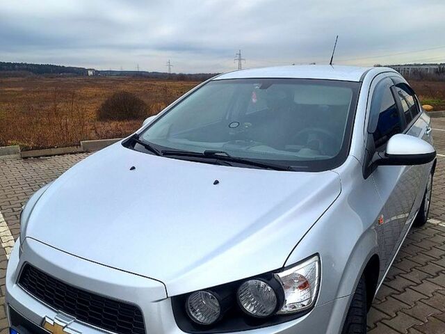 Серый Шевроле Авео, объемом двигателя 1.6 л и пробегом 161 тыс. км за 6500 $, фото 1 на Automoto.ua