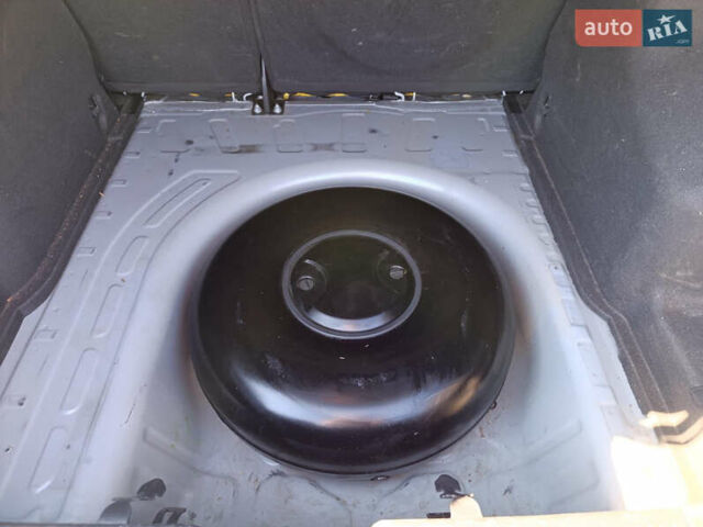 Серый Шевроле Авео, объемом двигателя 1.6 л и пробегом 143 тыс. км за 7000 $, фото 17 на Automoto.ua