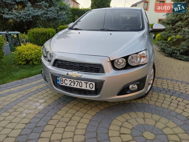 Серый Шевроле Авео, объемом двигателя 1.6 л и пробегом 84 тыс. км за 5000 $, фото 3 на Automoto.ua