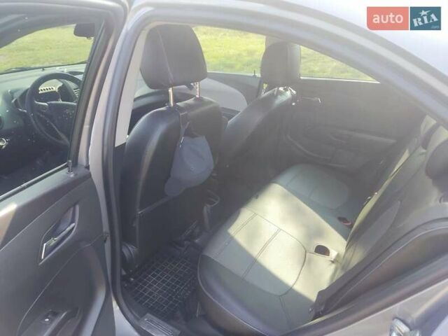 Серый Шевроле Авео, объемом двигателя 1.6 л и пробегом 150 тыс. км за 6800 $, фото 7 на Automoto.ua