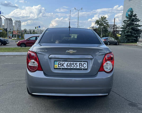 Серый Шевроле Авео, объемом двигателя 1.6 л и пробегом 170 тыс. км за 6800 $, фото 3 на Automoto.ua