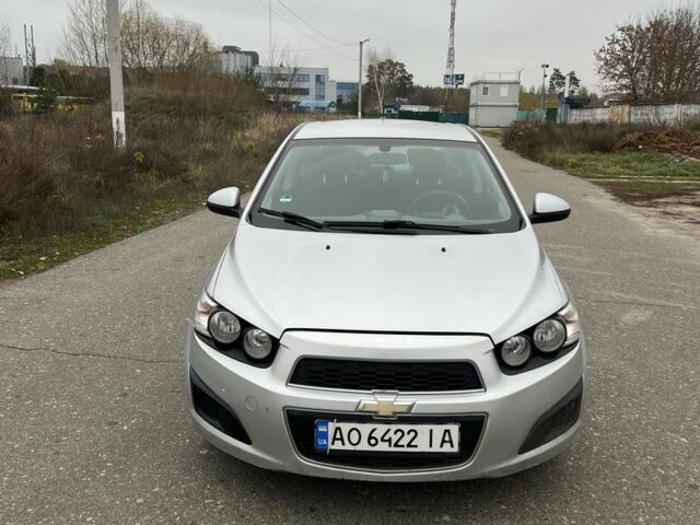 Серый Шевроле Авео, объемом двигателя 1.6 л и пробегом 273 тыс. км за 4300 $, фото 1 на Automoto.ua