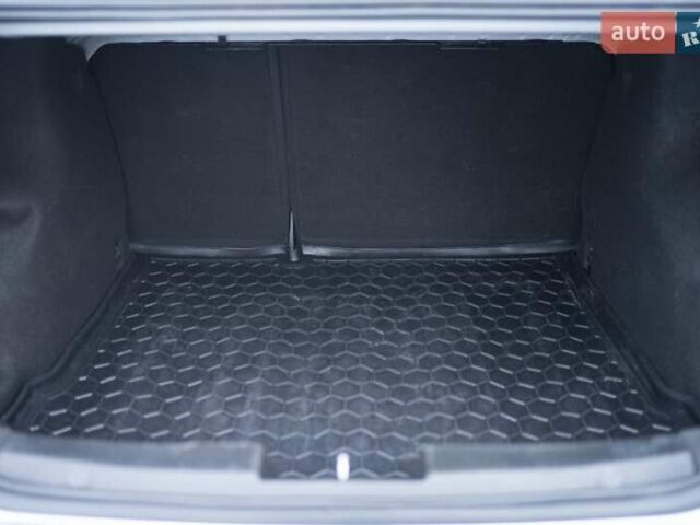 Сірий Шевроле Авео, об'ємом двигуна 1.6 л та пробігом 183 тис. км за 5500 $, фото 15 на Automoto.ua