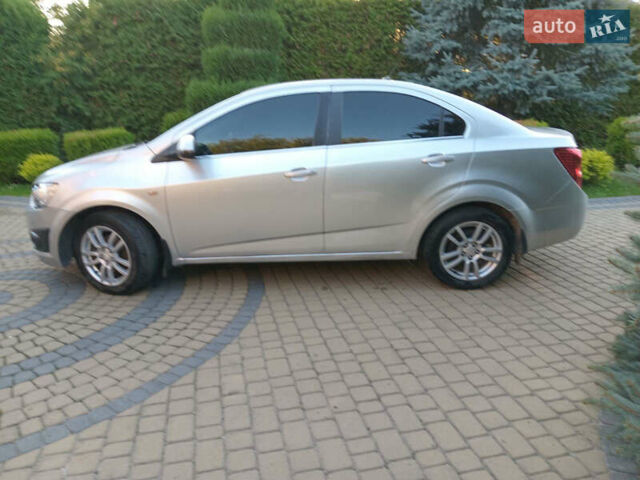 Серый Шевроле Авео, объемом двигателя 1.6 л и пробегом 84 тыс. км за 5000 $, фото 8 на Automoto.ua