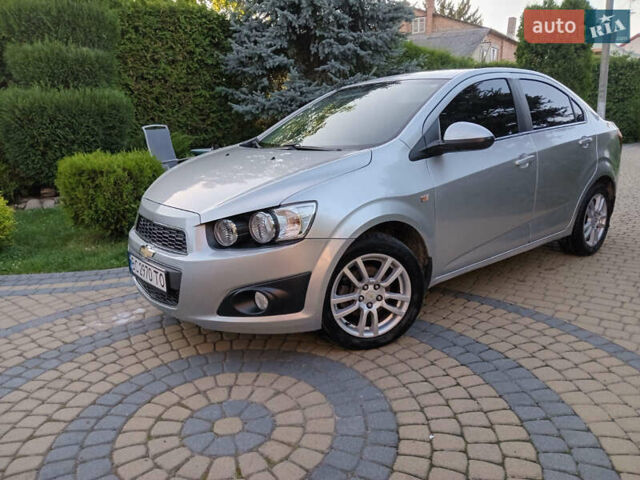 Серый Шевроле Авео, объемом двигателя 1.6 л и пробегом 84 тыс. км за 5000 $, фото 1 на Automoto.ua