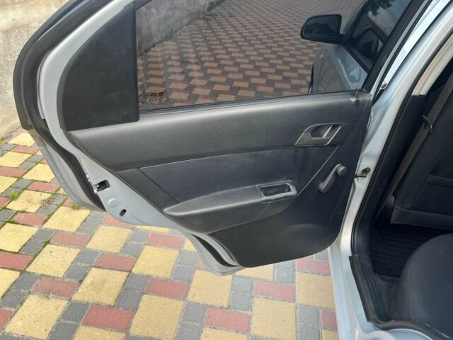 Сірий Шевроле Авео, об'ємом двигуна 1.5 л та пробігом 113 тис. км за 4500 $, фото 11 на Automoto.ua