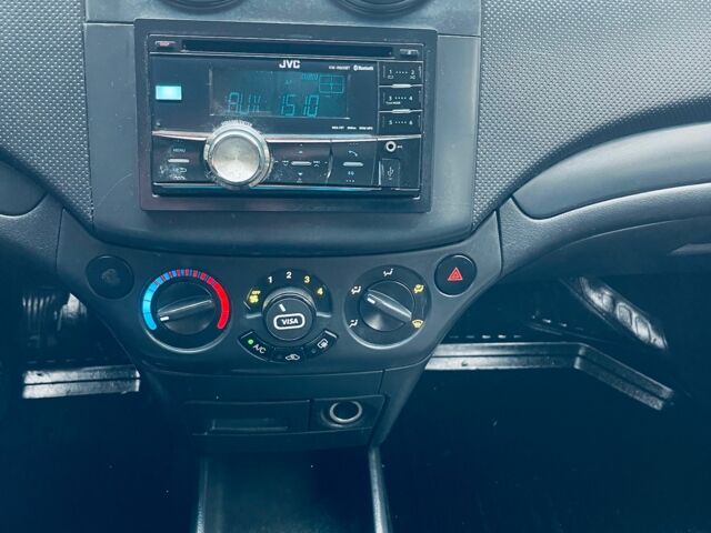 Серый Шевроле Авео, объемом двигателя 1.5 л и пробегом 299 тыс. км за 3200 $, фото 10 на Automoto.ua