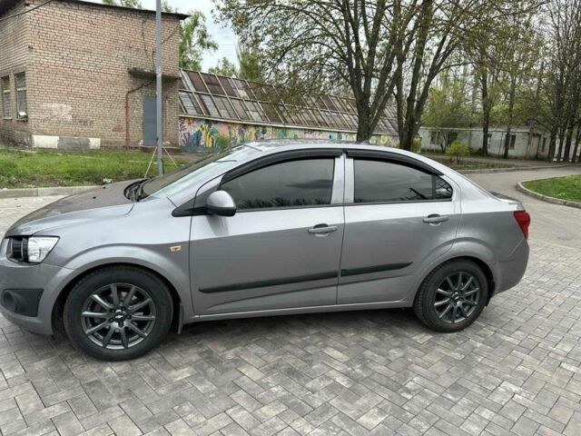 Сірий Шевроле Авео, об'ємом двигуна 1.6 л та пробігом 210 тис. км за 5600 $, фото 11 на Automoto.ua