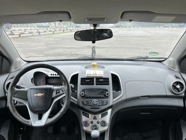 Серый Шевроле Авео, объемом двигателя 1.6 л и пробегом 273 тыс. км за 4300 $, фото 9 на Automoto.ua