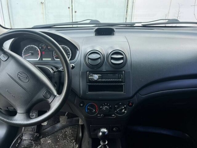 Сірий Шевроле Авео, об'ємом двигуна 1.5 л та пробігом 150 тис. км за 4800 $, фото 4 на Automoto.ua