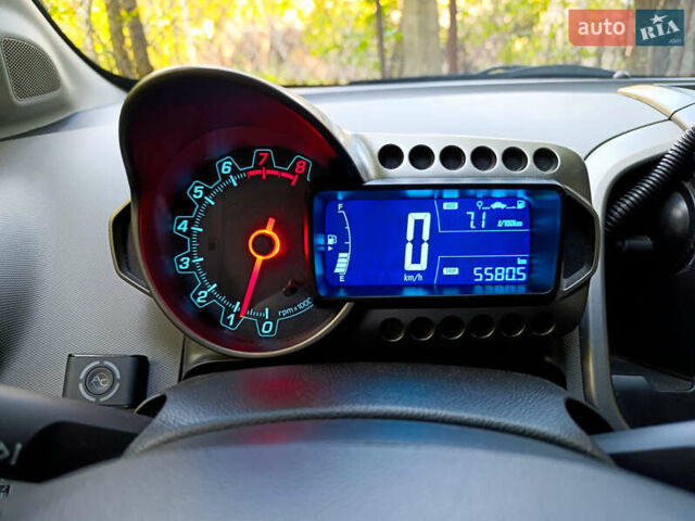 Серый Шевроле Авео, объемом двигателя 1.6 л и пробегом 143 тыс. км за 7000 $, фото 6 на Automoto.ua