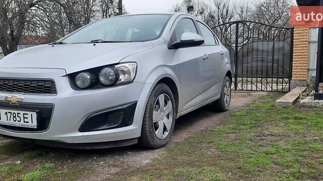 Серый Шевроле Авео, объемом двигателя 1.4 л и пробегом 130 тыс. км за 5900 $, фото 7 на Automoto.ua