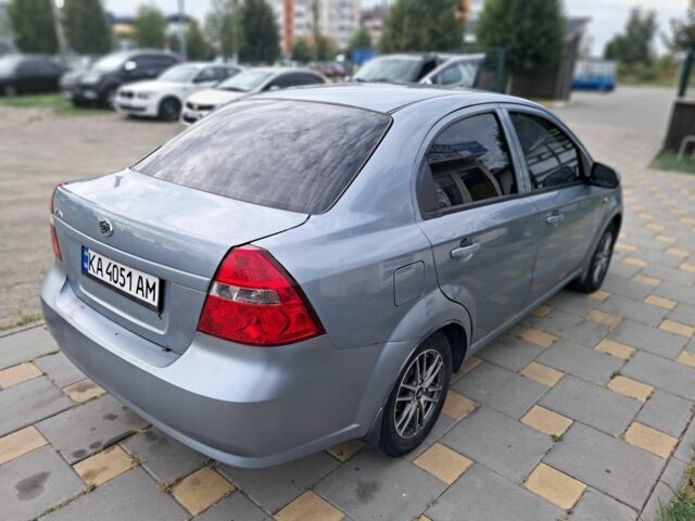 Серый Шевроле Авео, объемом двигателя 1.4 л и пробегом 210 тыс. км за 3000 $, фото 3 на Automoto.ua