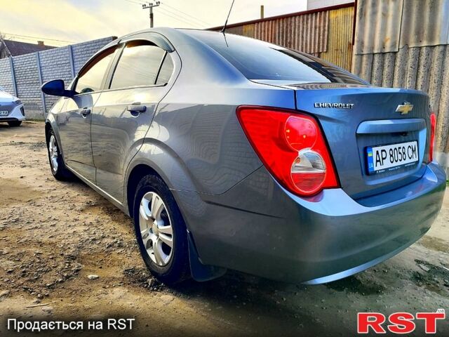 Серый Шевроле Авео, объемом двигателя 1.4 л и пробегом 141 тыс. км за 6200 $, фото 2 на Automoto.ua