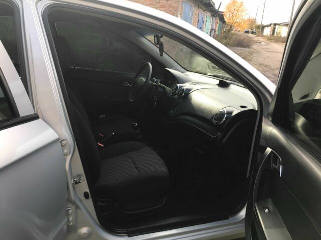 Шевроле Авео 2013 в Павлограде на Automoto.ua Серый Шевроле Авео, объемом двигателя 1.5 л и пробегом 165 тыс. км за 3900 $, фото 12 на Automoto.ua