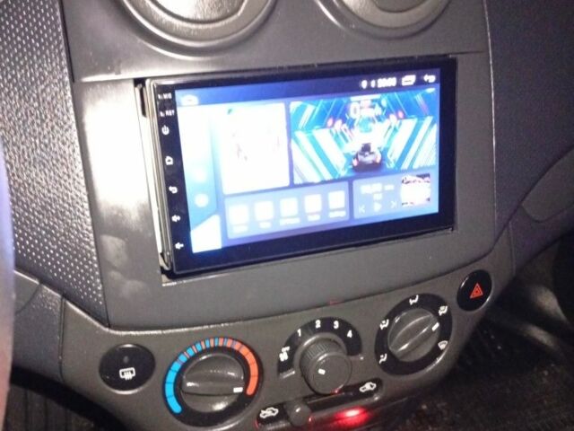 Сірий Шевроле Авео, об'ємом двигуна 1 л та пробігом 160 тис. км за 4200 $, фото 5 на Automoto.ua