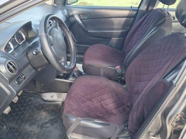 Серый Шевроле Авео, объемом двигателя 1.5 л и пробегом 113 тыс. км за 4000 $, фото 6 на Automoto.ua