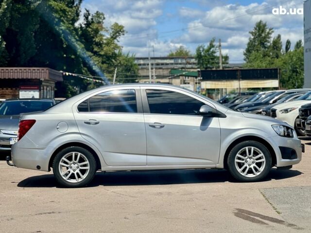 Серый Шевроле Авео, объемом двигателя 1.4 л и пробегом 138 тыс. км за 6500 $, фото 5 на Automoto.ua