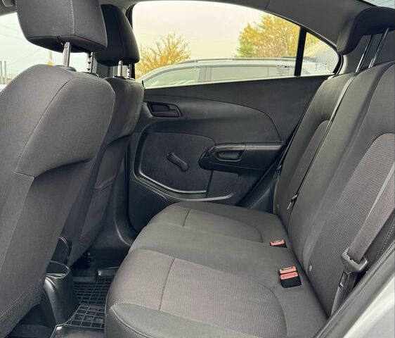 Сірий Шевроле Авео, об'ємом двигуна 1.4 л та пробігом 163 тис. км за 7500 $, фото 14 на Automoto.ua
