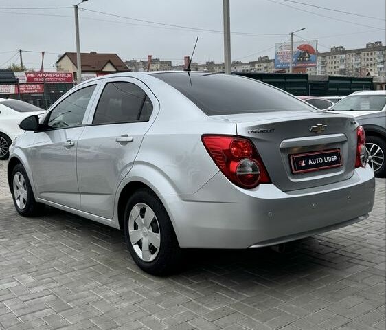 Сірий Шевроле Авео, об'ємом двигуна 1.4 л та пробігом 163 тис. км за 7500 $, фото 6 на Automoto.ua
