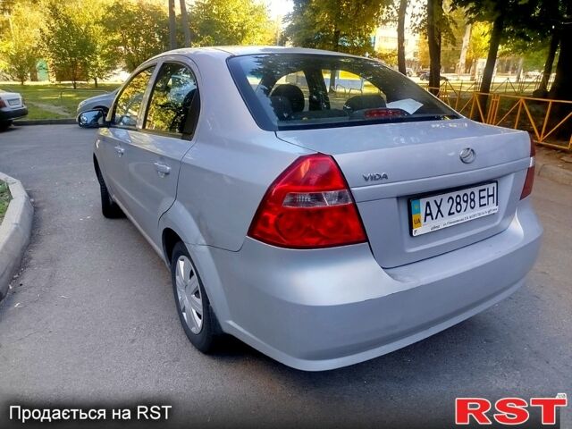 Серый Шевроле Авео, объемом двигателя 1.5 л и пробегом 180 тыс. км за 2500 $, фото 2 на Automoto.ua