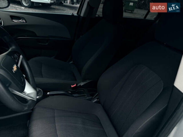 Серый Шевроле Авео, объемом двигателя 1.4 л и пробегом 68 тыс. км за 6950 $, фото 24 на Automoto.ua