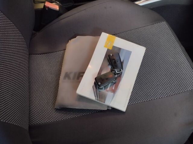 Серый Шевроле Авео, объемом двигателя 1.8 л и пробегом 220 тыс. км за 4500 $, фото 7 на Automoto.ua