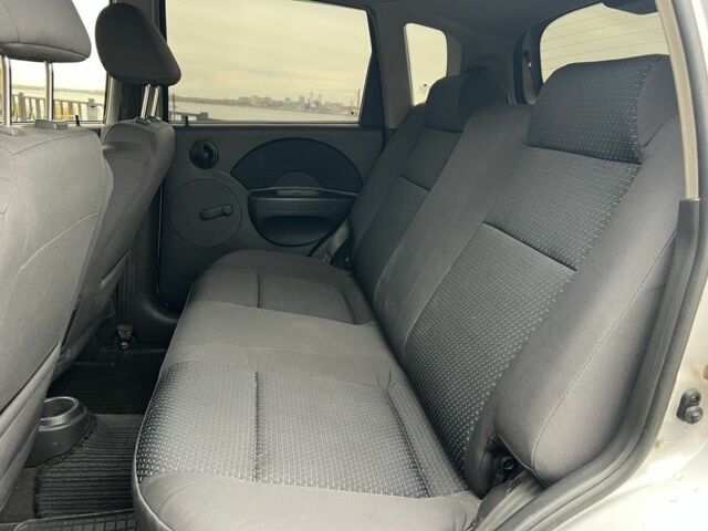 Серый Шевроле Авео, объемом двигателя 1.5 л и пробегом 143 тыс. км за 2990 $, фото 7 на Automoto.ua